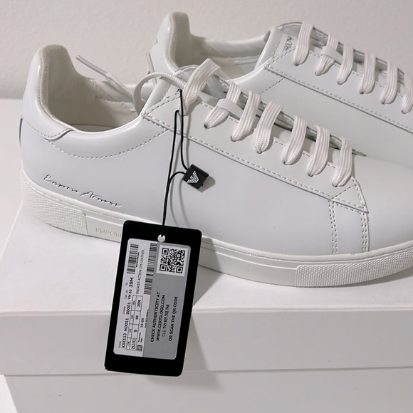 NWT NIB new Emporio Armani Supple leather white sneakers w/ signature EU 39 US 9 - Picture 9 of 14